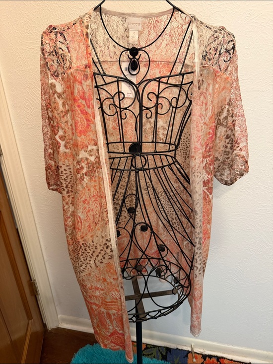 Chico's Other - 🤩🤩🤩BOGOHO🤩🤩🤩Chicos Lightweight Lace Kimono Cardigan in Peach and Cream-3